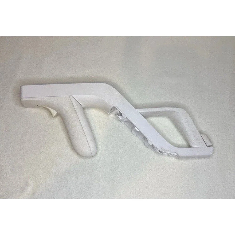 Nintendo Wii Accessory Bundle Zapper 3 Jackets 2 AV Cables White Excellent